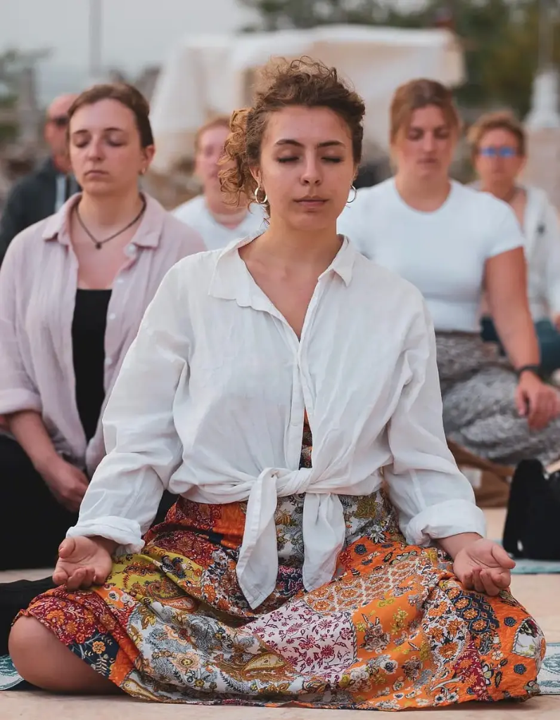 20hrs Fundamentos en Yoga Sensible al Trauma TCTSY - Presencial en VIGO - Matrícula: