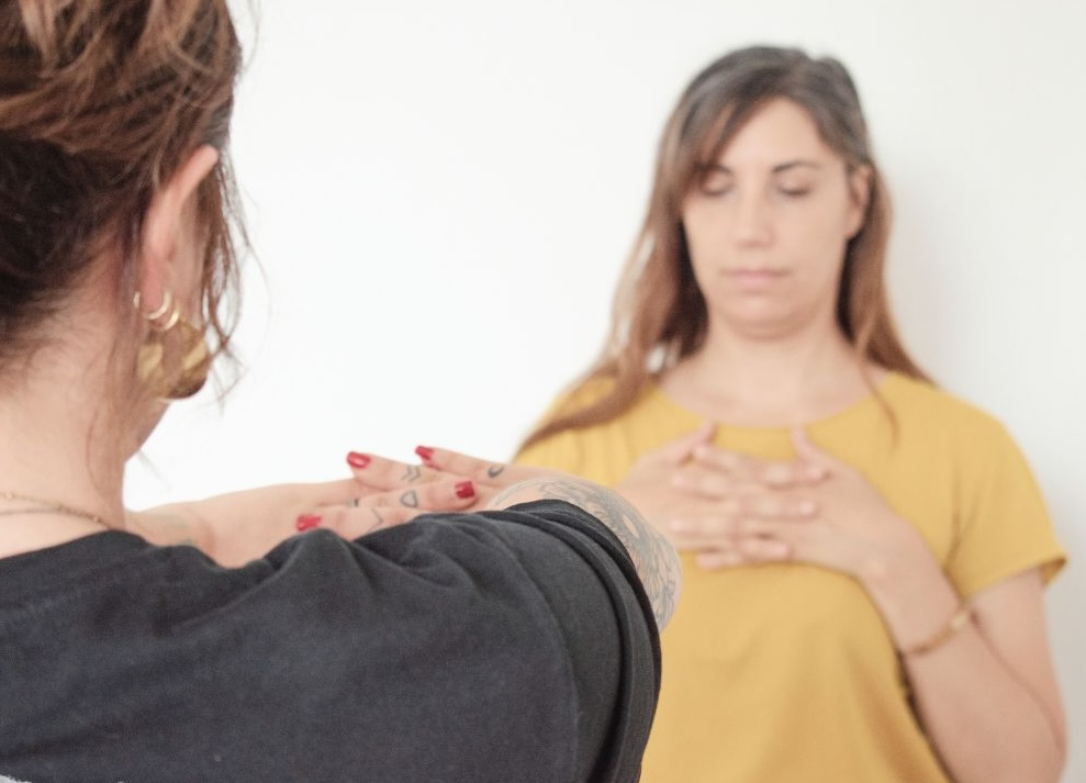 Sesión Yoga Sensible al Trauma Individual - Presencial