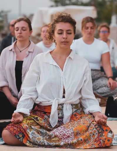 20hrs Fundamentos en Yoga Sensible al Trauma TCTSY - Presencial en VIGO - Matrícula: